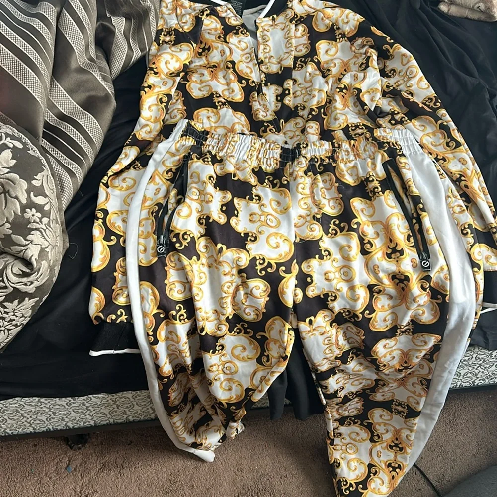 Men clothes for sale $800-$900 - Picture 1 of 6